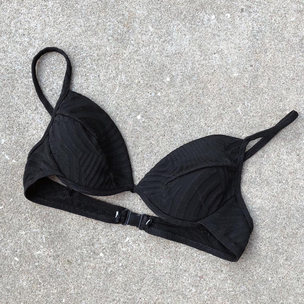 Vintage Black Minimalist Padded Bikini Top